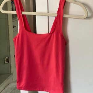 ALO Yoga Red Fitted Sleeveless Tank Top